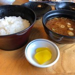 まるは食堂旅館 - 