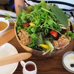 パワーサラダセットR(パクチーと若鶏の唐揚げ)