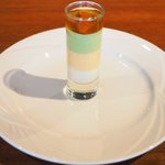 D'ORO HATSUDAI - ランチコース 3780円 の青森県産生うに、蕪、枝豆の3種のムースとコンソメジュレ