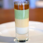 D'ORO HATSUDAI - ランチコース 3780円 の青森県産生うに、蕪、枝豆の3種のムースとコンソメジュレ