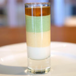 D'ORO HATSUDAI - ランチコース 3780円 の青森県産生うに、蕪、枝豆の3種のムースとコンソメジュレ