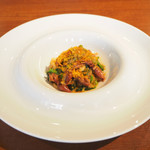 D'ORO HATSUDAI - ランチコース 3780円 の兵庫県産ホタルイカ、下仁田ネギ、ほうれん草、サルデーニャ島のカラスミ トルキオで搾るビコリ