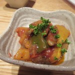 豚とん 茶茶ちゃ - 先出しは茄子やズッキーニ等夏野菜のラタトゥイユ。