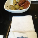 CAFFÈ GATSBY TORINO - ドライトマトとオリーブの漬物