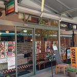 キッチンハウス - 隣は喜佳で店の奥でつながっています