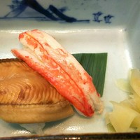 伝承千年の宿 佐勘 - 穴子と蟹の握り寿司