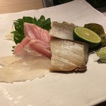 第三春美鮨 - 真子鰈　2.4kg　釣　浜〆　宮城県気仙沼 大クロアワビ　853g　潜水漁　茨城県常磐　蒸し上げ歩留まり72% チュウボウマグロ　60kg　腹上　赤身　熟成7日目　一本釣　長崎県壱岐 白鱚　70g　昆布〆　底曳き網漁　愛媛県今治