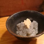天史朗鮨 - 生シラス　生酢を掛けて