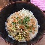 うどん たこ焼き いちばん - 冷やしごまわさび大盛(デコ後)