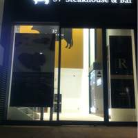 37 Steakhouse & Bar - %E5%85%A5%E3%82%8A%E5%8F%A3