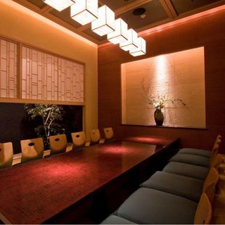 [11 private rooms available] Japanese-style private room perfect for entertaining and celebrating, accommodating up to 48 people