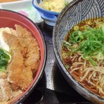 おぎ野 - ランチ。カツ丼とコロ蕎麦大盛。
