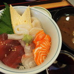 Wadokoromekkemon - 海鮮丼