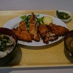 三丁目 にしや食堂 - 