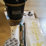 DRAGON BURGER - ホットコーヒー 400円税込み バーガーとセットでドリンク200円引き 