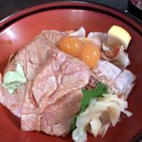 築地青空三代目 本店 - 「築地最強丼」（2500円）
