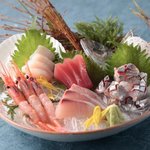 いちまるや - 名物鮮魚五点盛り