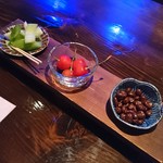 バーハクシ - チャーム