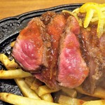 VINSENT - レアな焼き加減。