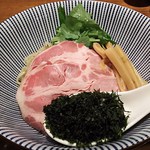 寿製麺 よしかわ - プレミアム煮干しつけそば　麺