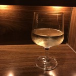 Tsukiji Tamatomi - 当日のおすすめ白ワイン