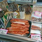 喰い処 鮭番屋 - 販売スペース