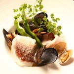 BISTRO POISSON ROUGE - 