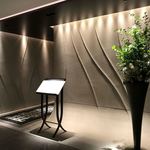 CROWN - お店入り口。