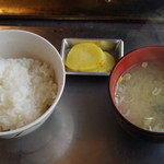 Kuidokoro Shakebanya - ご飯、味噌汁