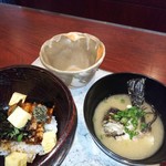 日本料理 TOBIUME - さっきの虎魚のあら炊きをお味噌汁で♪