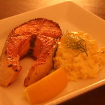 Three - タルタルサーモンソテー