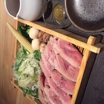 Steamed duck meat and seasonal vegetables