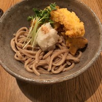自家製粉石臼挽きうどん 青空blue 本店 - 大山若どり天ぶっかけうどん