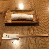 自家製粉石臼挽きうどん 青空blue 本店 - 卓上