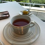 CROWN - 紅茶、レモンもお願いしました。