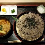 博多もつ鍋はらへった - 特製肉つけそば　大盛全景