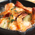 Shrimp and potato Ajillo (with baguette)