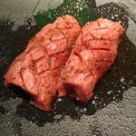 上野 和牛焼肉 USHIHACHI 極 - 