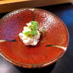 伊勢鮨 - クリームチーズ西京味噌漬（￥430）。まったり濃厚、塩気とクリーミー感がワインのアテにぴったり！