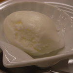 雨宮製麺所 - ランチセットの牛乳のデザート