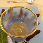 トゥ・ラ・ジョア - スープは生きた鮎を丸々つぶして煮て遠心分離したと言う・・・一人分２-３匹の四万十川天然鮎