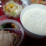 松屋 - 豚バラ焼肉定食550円(税込)ご飯特盛無料。