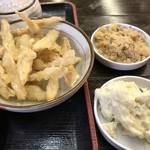 しな川 - ごぼう天とサービス品の
      マカロニサラダとおから（卯の花）