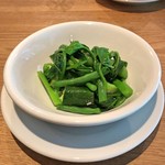 スガハラ - グリーンサラダ（米沢 ほうれん草 + つるむらさき + いんげん + スナップエンドウ + きゅうり）