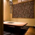 炭火焼肉ホルモン横丁 - 