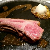 カンテサンス - 子羊背肉シストロン　レンズ豆　じゃがいも　シャルトリュースを使って