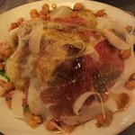 クオ　ヴァディス - 生ハムのサラダ