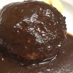 洋食デッサン - 【’18.6】どんっ。焼き始めはペタンコだったのに、こんなにふっくら！