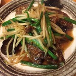 かつぎや - お馴染み4　レバニラ炒め　もやしの毛は一本一本取る気配りです　シャキッと炒めたプロの味　