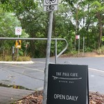 The Pass Cafe - カフェの看板